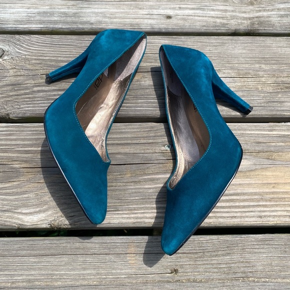 Moda Spana teal genuine leather pumps heels